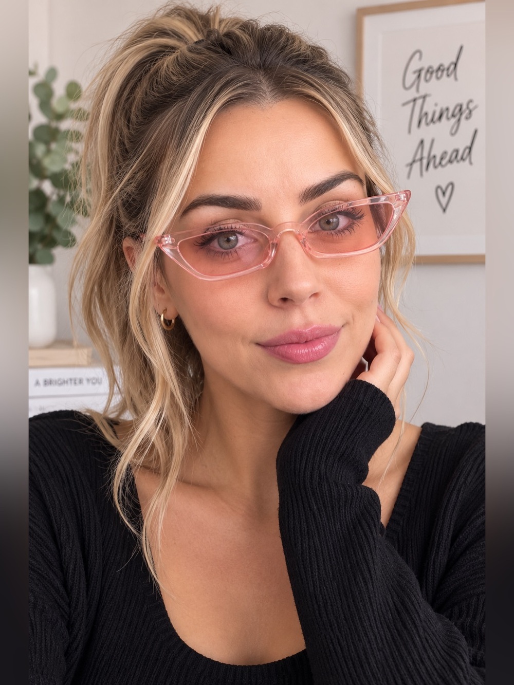 Pink Cat-Eye Sunglasses – Retro Y2K Style